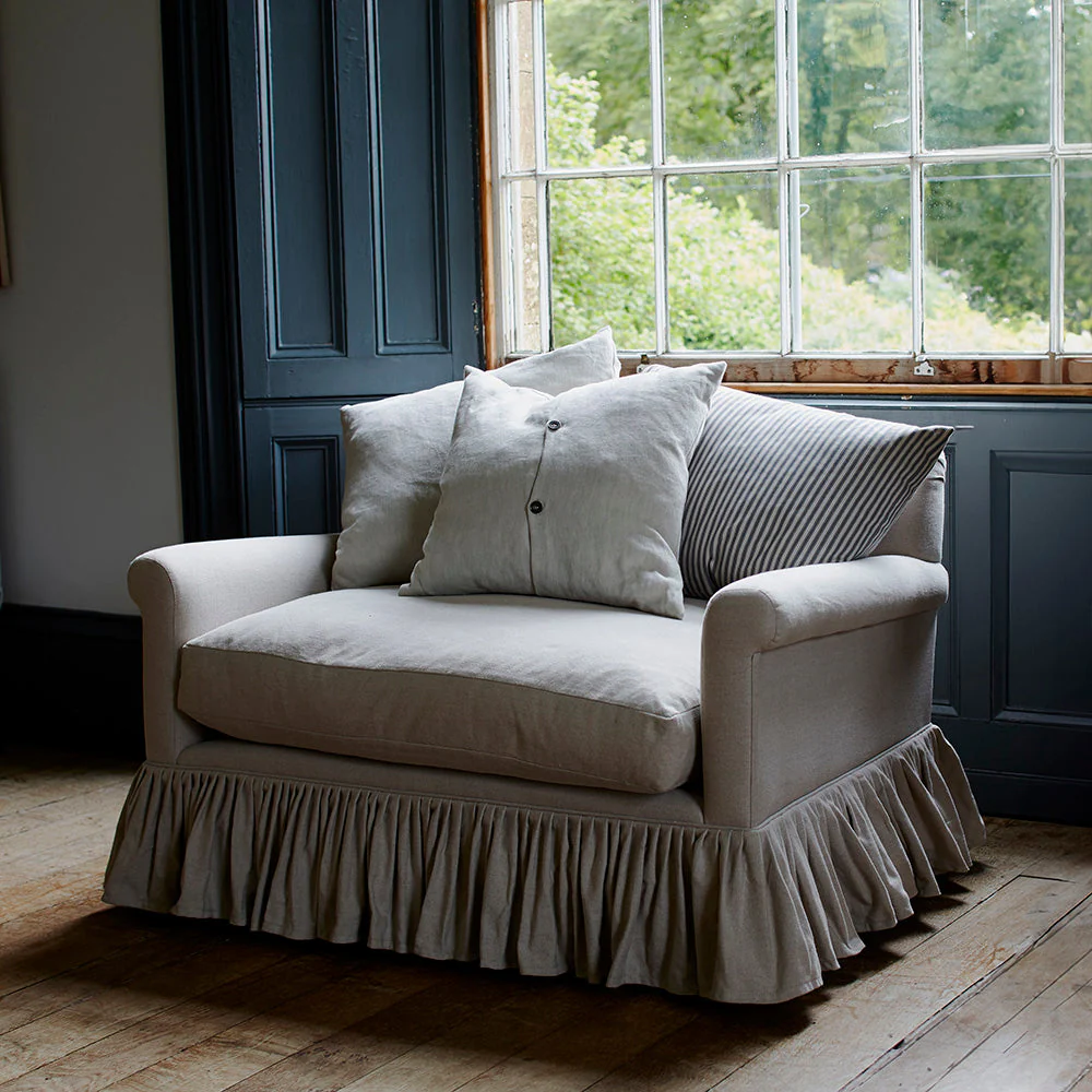 Curtain Call Love Seat in Colonnade Cotton, Green and Wine - Image 3