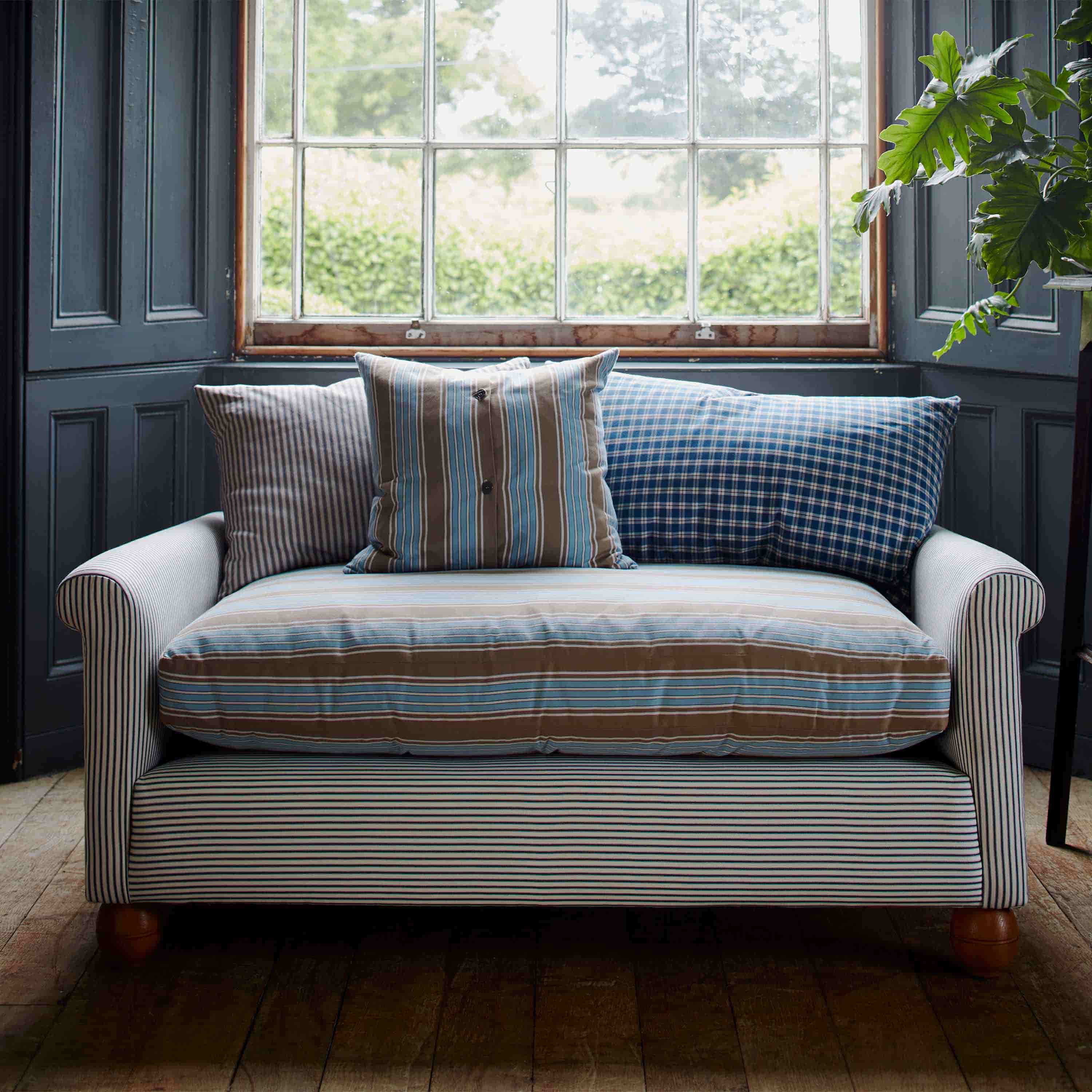 Idler 2 Seater Sofa in Intelligent Velvet Aegean - Image 4