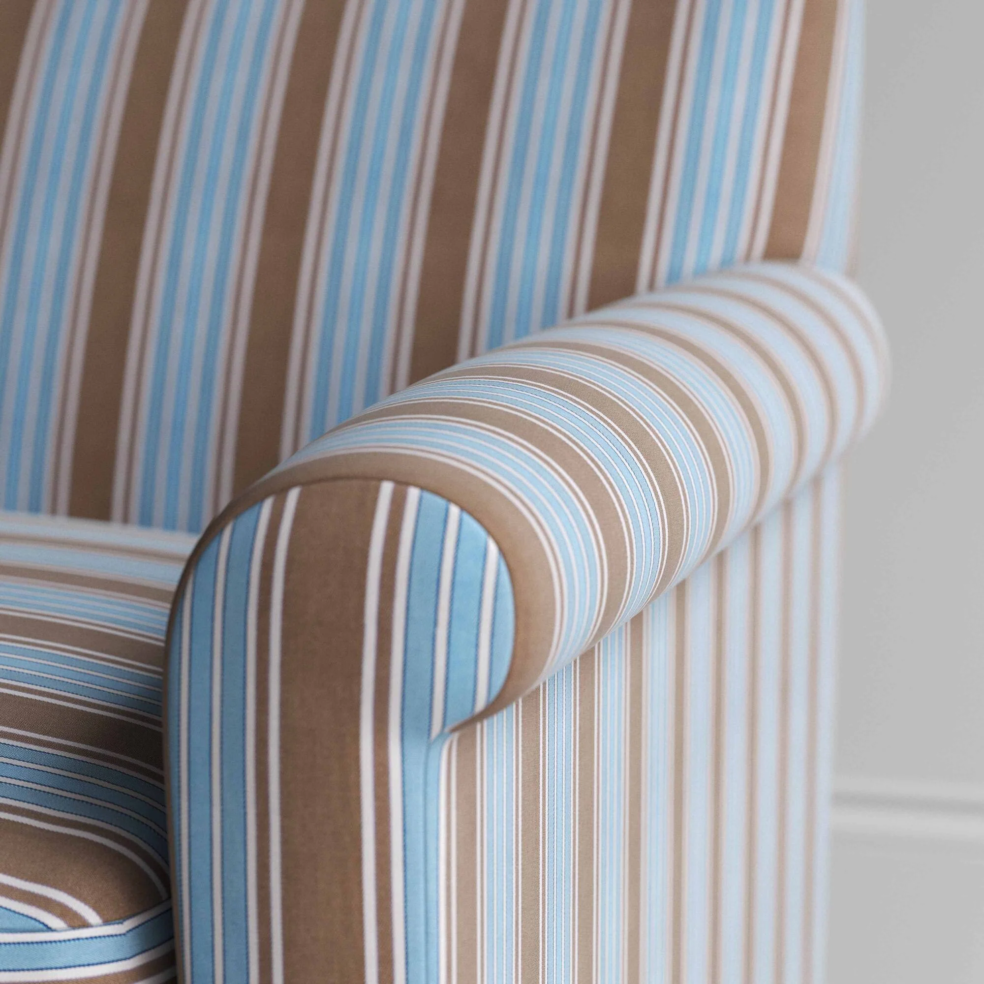 Idler Armchair in Regatta Cotton, Blue - Image 4