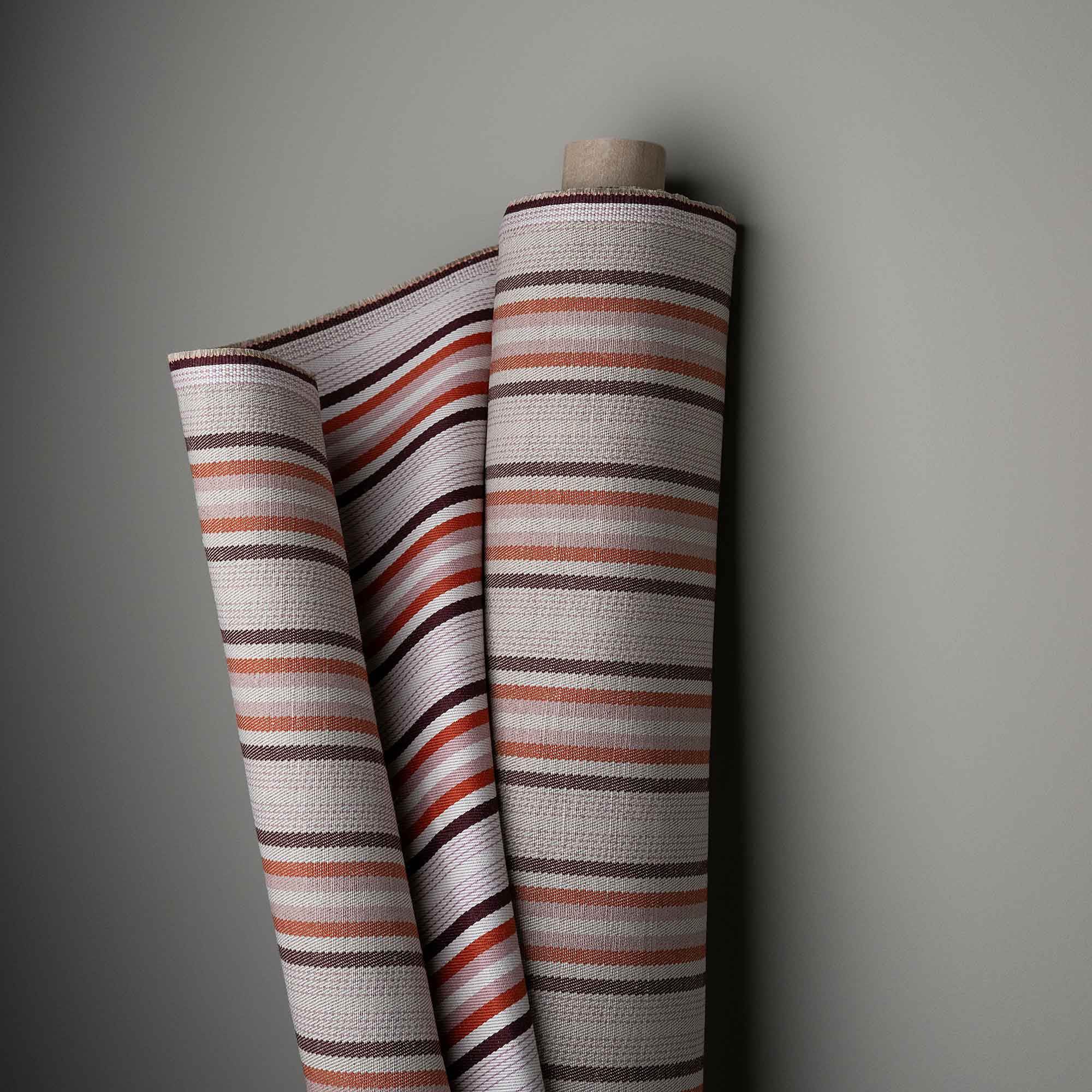 Perch Slipper Armchair in Slow Lane Cotton Linen, Berry - Image 10