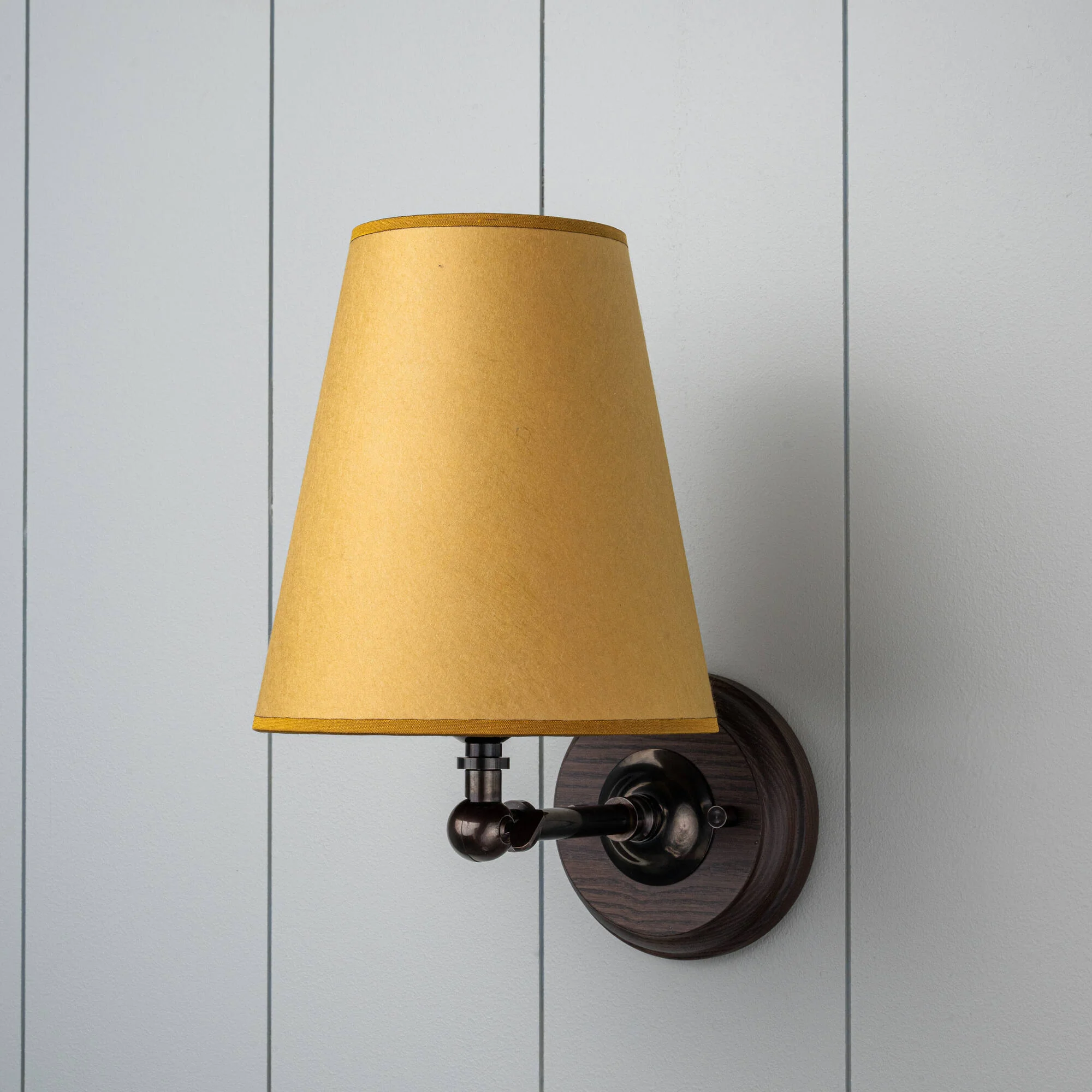 Picturesque Waxed Brass Wall Light with Wooden Sconce - Image 11