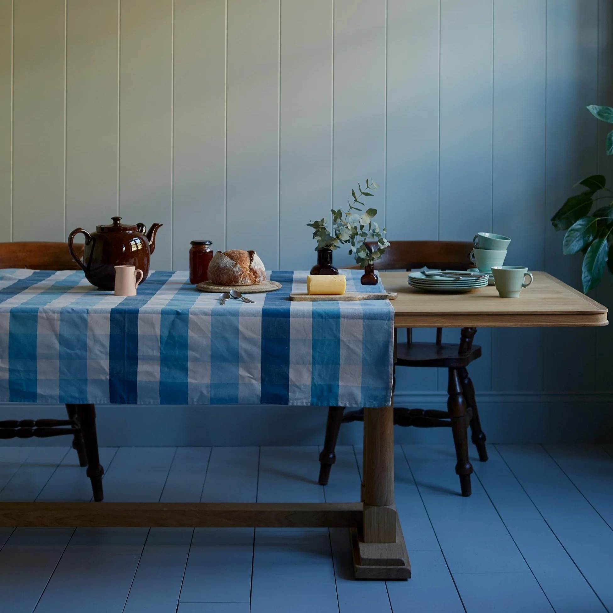 Tuck In Rectangular Dining Table in Oak - Image 8